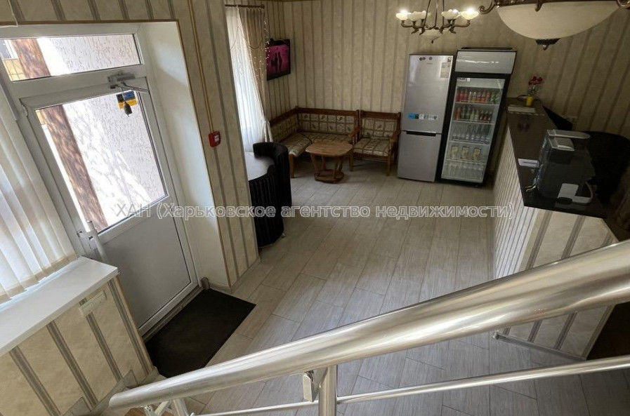 Продам нежитлову нерухомість, отель , 240 м², капитальный ремонт 