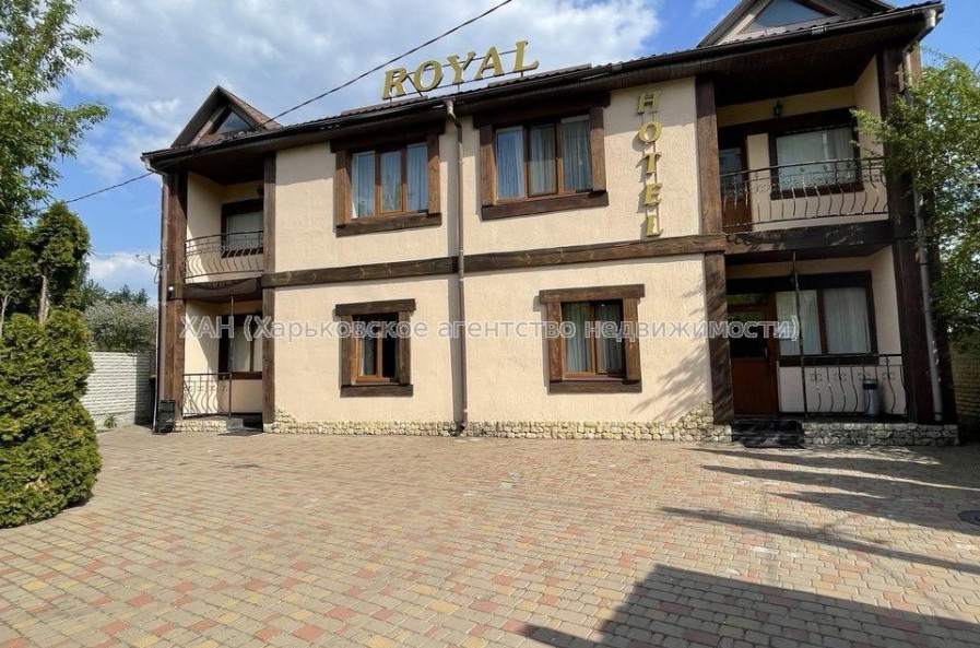 Продам нежитлову нерухомість, отель , 240 м², капитальный ремонт 