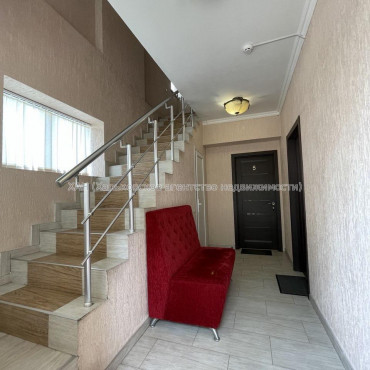 Продам нежилую недвижимость, отель , 240 м², капитальный ремонт 