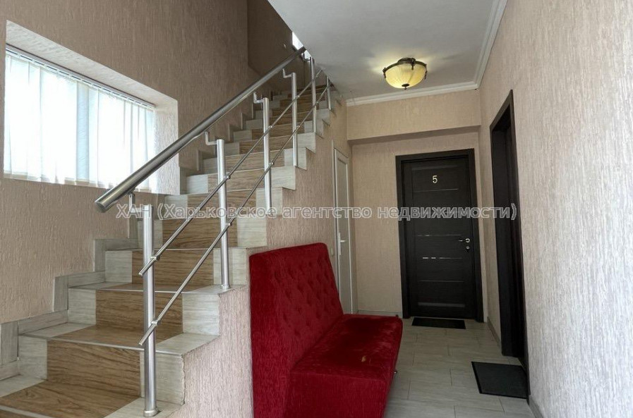 Продам нежитлову нерухомість, отель , 240 м², капитальный ремонт 