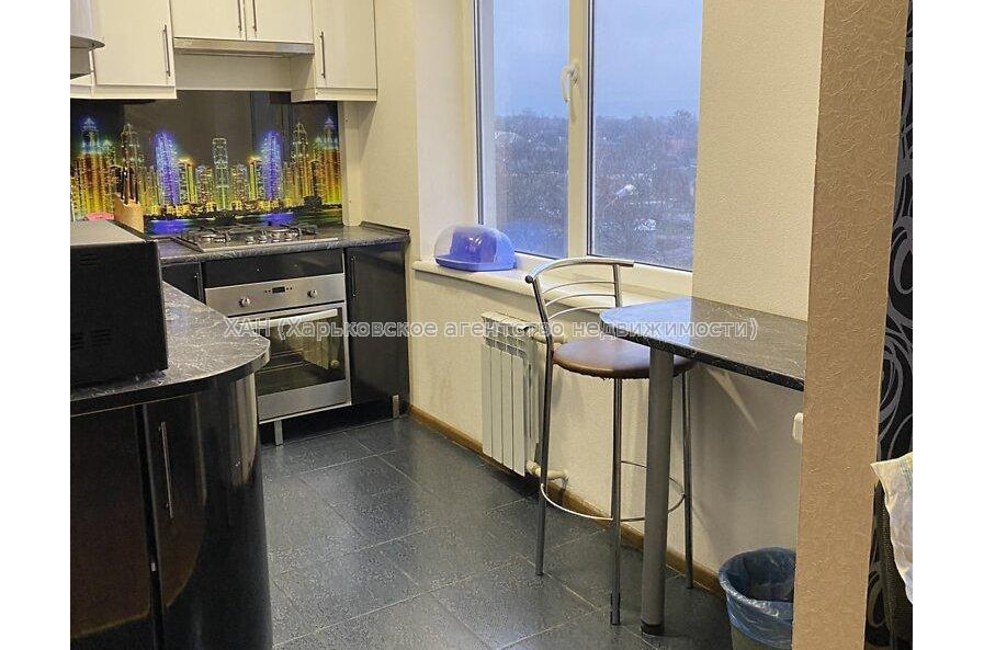 Продам квартиру, Баварский пер. , 3  ком., 64 м², капитальный ремонт 