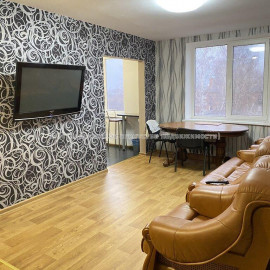 Продам квартиру, Баварский пер. , 3  ком., 64 м², капитальный ремонт