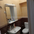 Продам квартиру, Михаила Комарова ул. , 4  ком., 96 м², частичный ремонт 