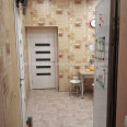 Продам квартиру, Михаила Комарова ул. , 4  ком., 96 м², частичный ремонт 