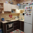 Продам квартиру, Михаила Комарова ул. , 4  ком., 96 м², частичный ремонт 