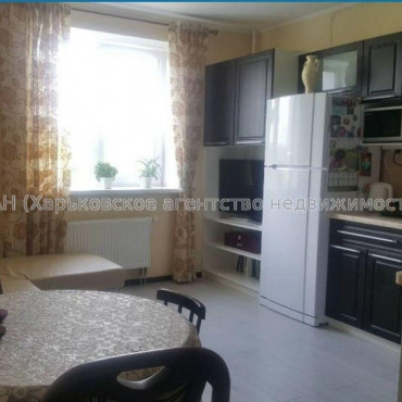 Продам квартиру, Дача 55 ул. , 2 кім., 75 м², евроремонт 