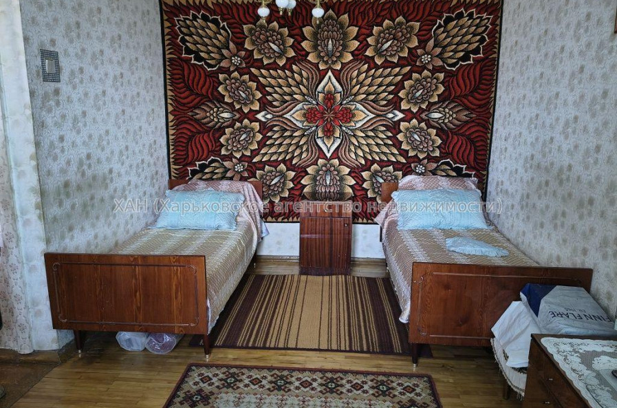 Продам квартиру, Льва Ландау просп. , 3  ком., 74.40 м², советский ремонт 