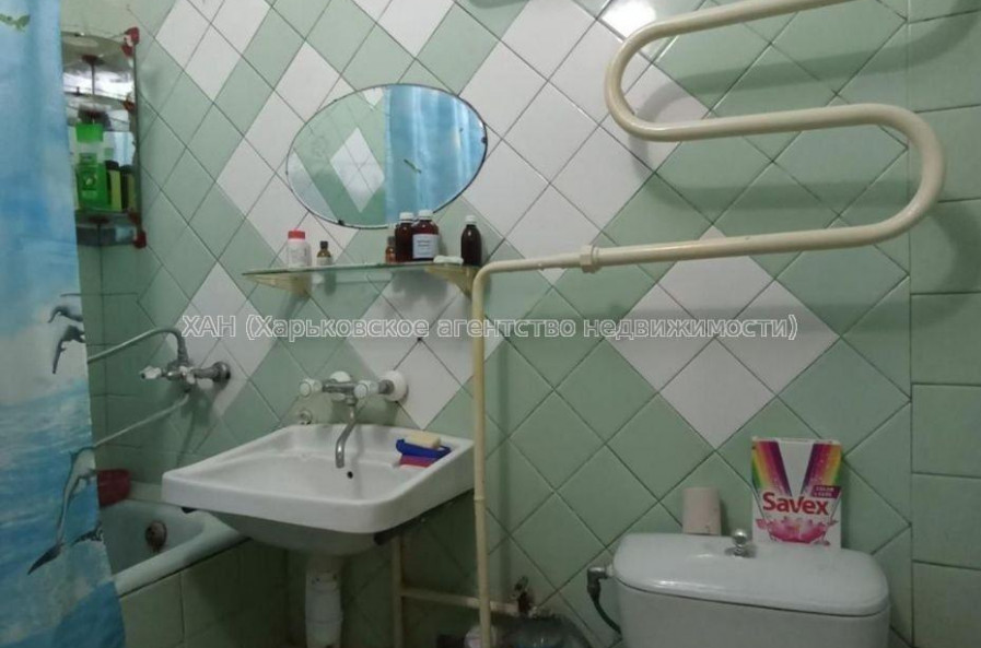 Продам квартиру, Льва Ландау просп. , 3 кім., 74.40 м², советский ремонт 