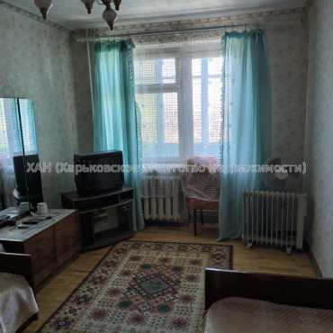 Продам квартиру, Льва Ландау просп. , 3  ком., 74.40 м², советский ремонт 