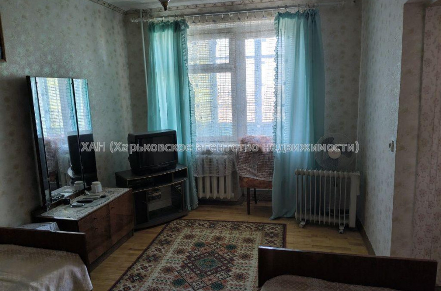 Продам квартиру, Льва Ландау просп. , 3  ком., 74.40 м², советский ремонт 