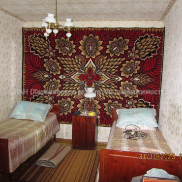 Продам квартиру, Льва Ландау просп. , 3  ком., 74.40 м², советский ремонт 