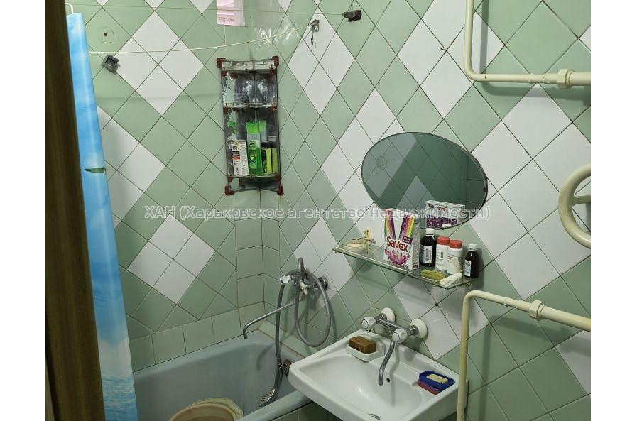 Продам квартиру, Льва Ландау просп. , 3  ком., 74.40 м², советский ремонт 
