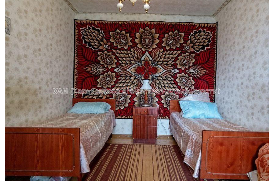 Продам квартиру, Льва Ландау просп. , 3 кім., 74.40 м², советский ремонт 