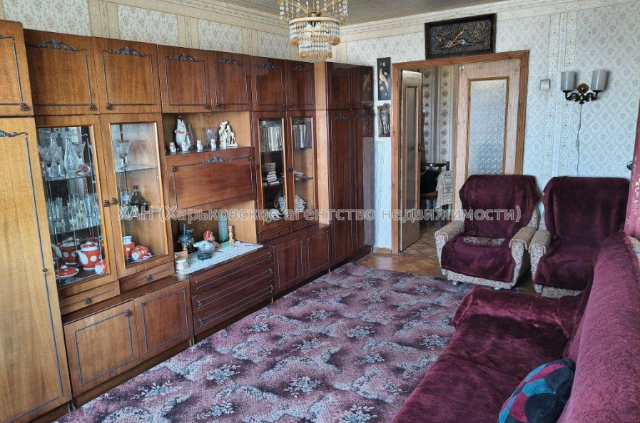 Продам квартиру, Льва Ландау просп. , 3  ком., 74.40 м², советский ремонт 