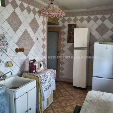 Продам квартиру, Льва Ландау просп. , 3  ком., 74.40 м², советский ремонт 