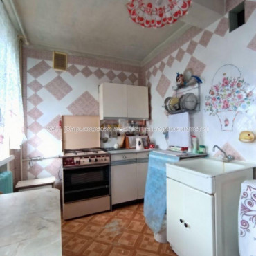 Продам квартиру, Льва Ландау просп. , 3 кім., 74.40 м², советский ремонт 