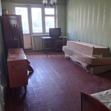 Продам квартиру, Гвардейцев Широнинцев ул. , 2 кім., 49.10 м², без ремонта 