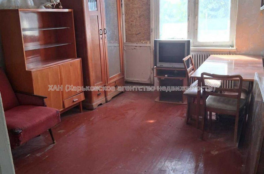 Продам квартиру, Гвардейцев Широнинцев ул. , 2 кім., 49.10 м², без ремонта 