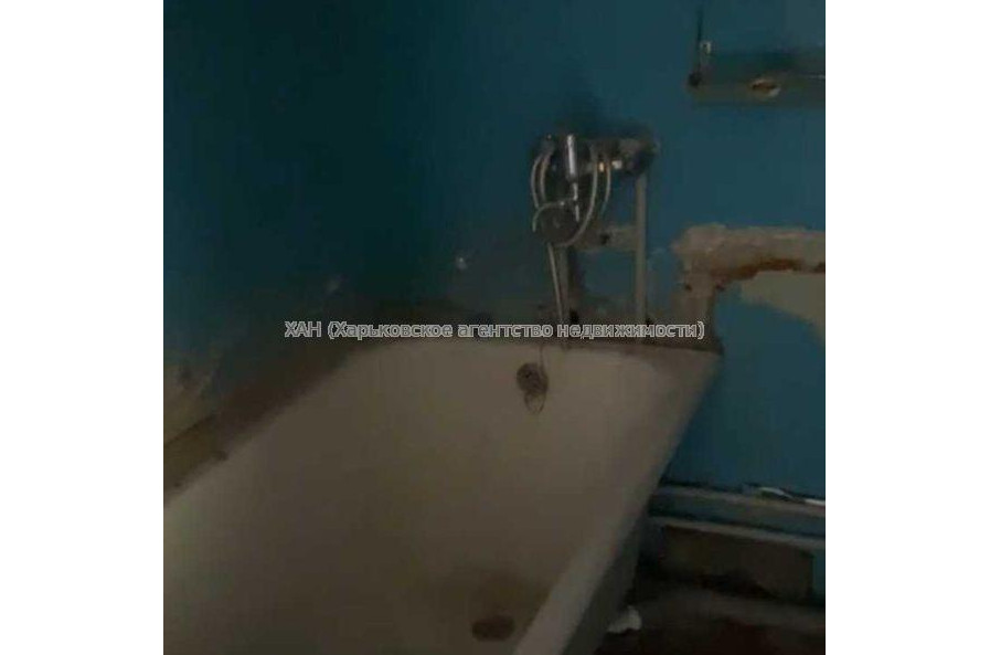 Продам квартиру, Гвардейцев Широнинцев ул. , 2 кім., 49.10 м², без ремонта 