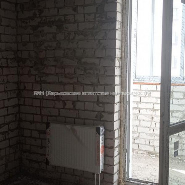 Продам квартиру, Шевченко ул. , 1 кім., 38 м², без внутренних работ 