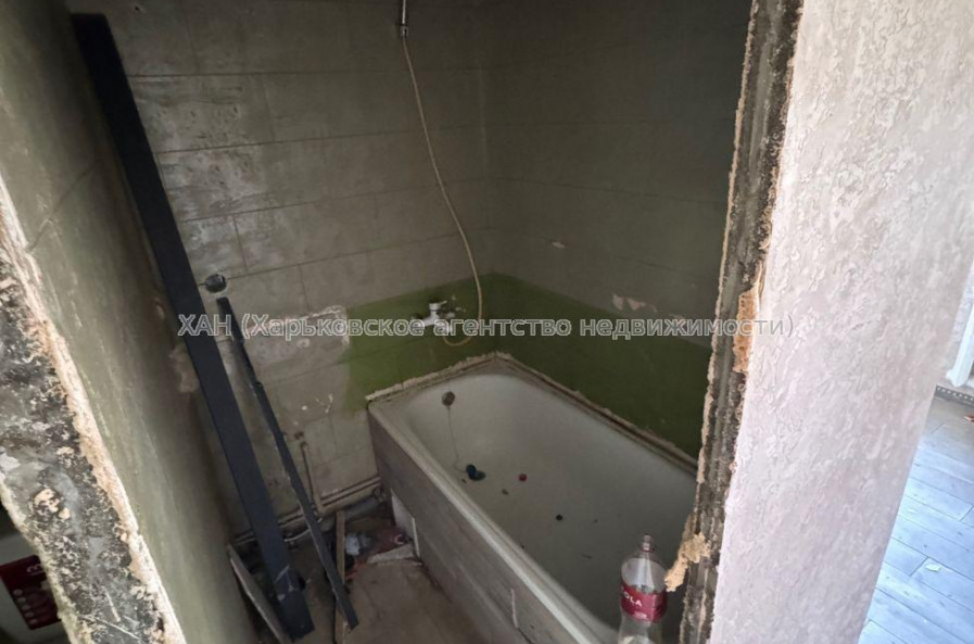 Продам квартиру, Непокоренных ул. , 2  ком., 44.20 м², частичный ремонт 