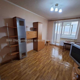 Продам квартиру, Холодногорская ул. , 1  ком., 35 м², косметический ремонт