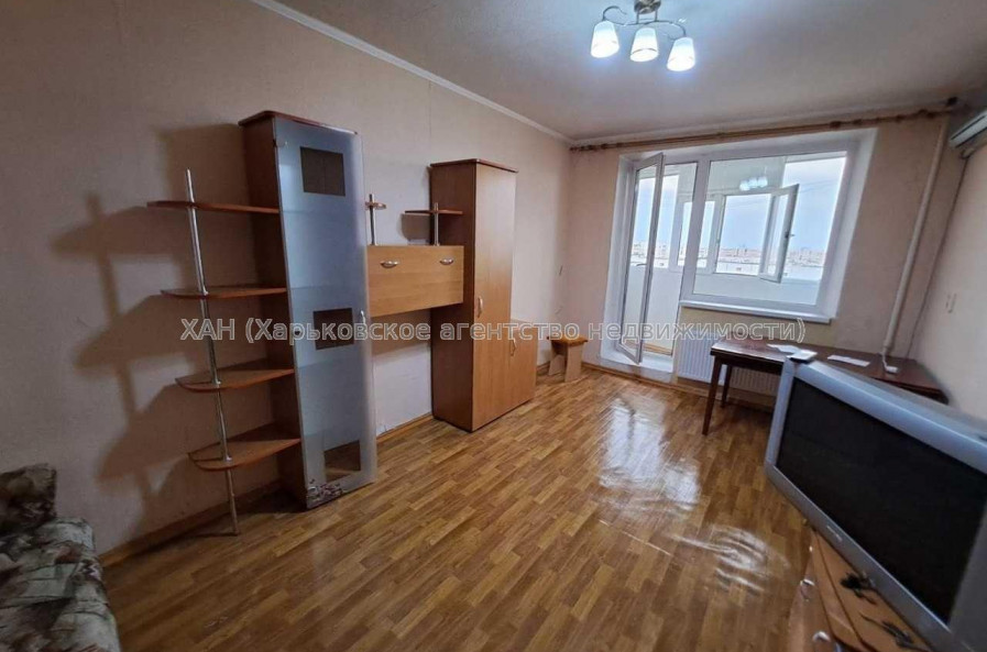 Продам квартиру, Холодногорская ул. , 1  ком., 35 м², косметический ремонт 