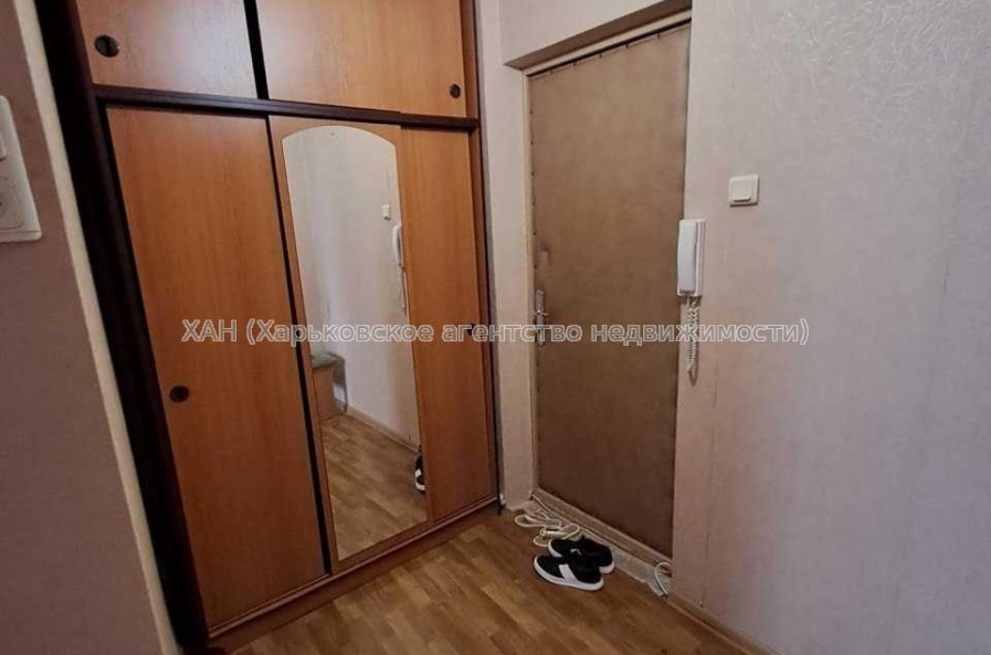 Продам квартиру, Холодногорская ул. , 1  ком., 35 м², косметический ремонт 