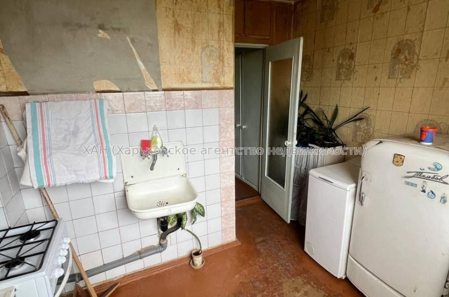 Продам квартиру, Гвардейцев Широнинцев ул. , 1 кім., 34 м², советский ремонт 