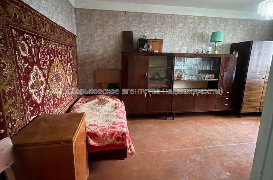Продам квартиру, Гвардейцев Широнинцев ул. , 1 кім., 34 м², советский ремонт 
