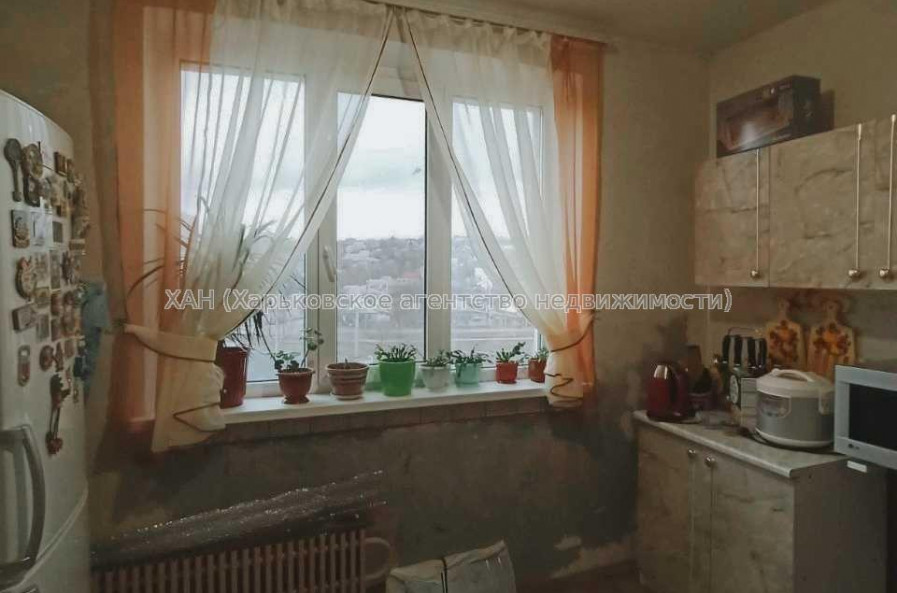 Продам квартиру, Саперная ул. , 2  ком., 52 м², косметический ремонт 