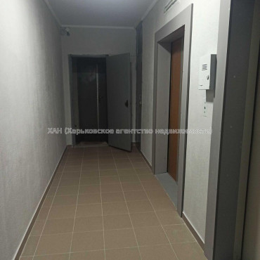 Продам квартиру, Саперная ул. , 2 кім., 52 м², косметический ремонт 