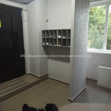 Продам квартиру, Саперная ул. , 2 кім., 52 м², косметический ремонт 