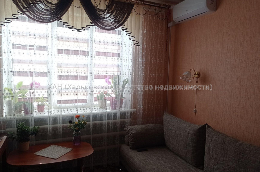 Продам квартиру, Байрона пр-т , 1  ком., 24 м², косметический ремонт 