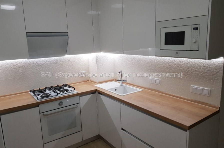 Продам квартиру, 3  ком., 67.50 м², евроремонт 