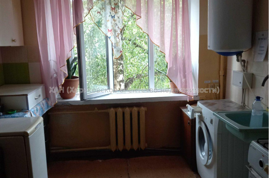Продам квартиру, 23 Августа ул. , 3  ком., 47.10 м², косметический ремонт 