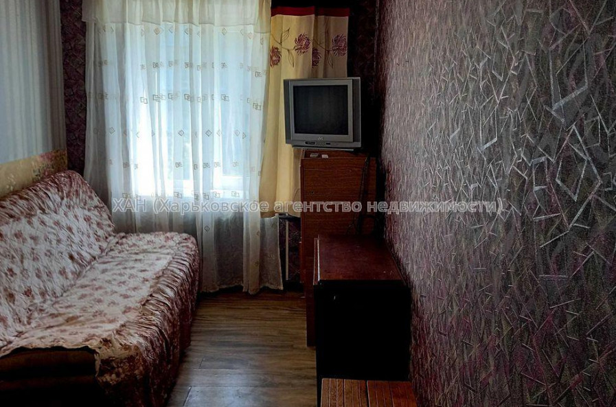 Продам квартиру, 23 Августа ул. , 3  ком., 47.10 м², косметический ремонт 