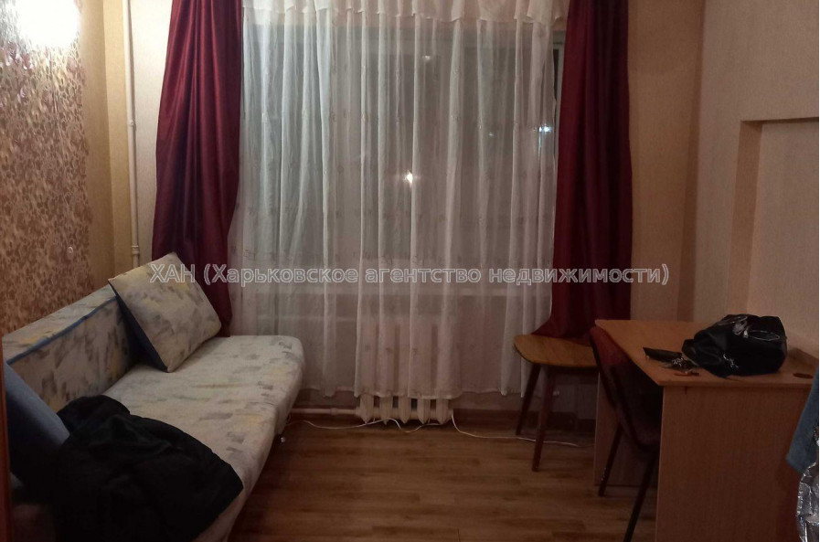 Продам квартиру, 23 Августа ул. , 3  ком., 47.10 м², косметический ремонт 