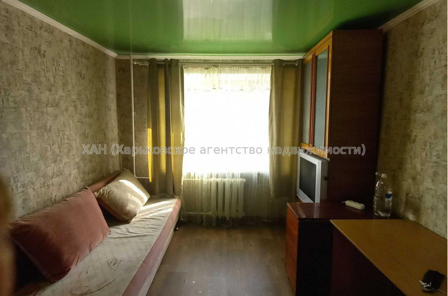 Продам квартиру, 23 Августа ул. , 3  ком., 47.10 м², косметический ремонт 