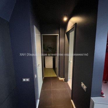 Продам квартиру, Ляпунова ул. , 3 кім., 96 м², авторский дизайн 