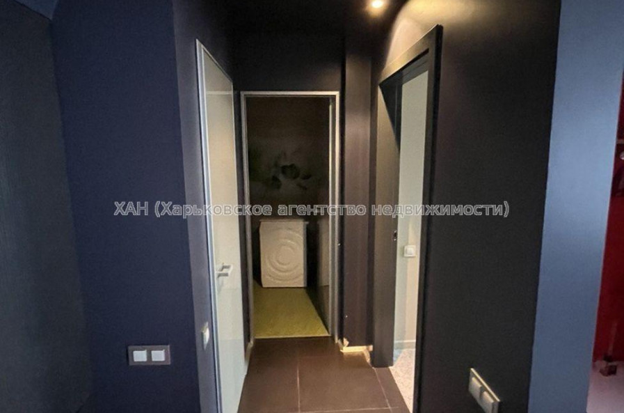 Продам квартиру, Ляпунова ул. , 3  ком., 96 м², авторский дизайн 