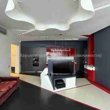 Продам квартиру, Ляпунова ул. , 3  ком., 96 м², авторский дизайн 