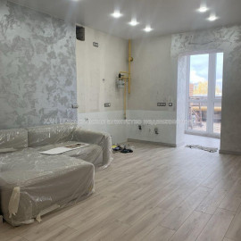 Продам квартиру, Пискуновский пер. , 2  ком., 66 м², авторский дизайн