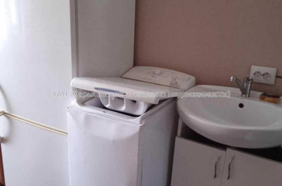 Продам квартиру, 23 Августа ул. , 1  ком., 17.40 м², косметический ремонт 