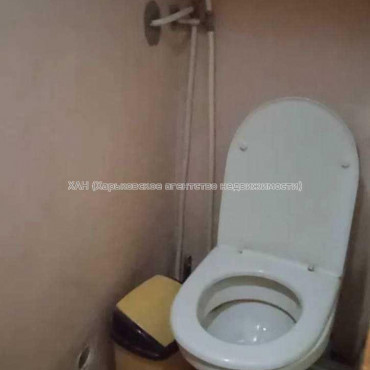 Продам квартиру, 23 Августа ул. , 1 кім., 17.40 м², косметический ремонт 