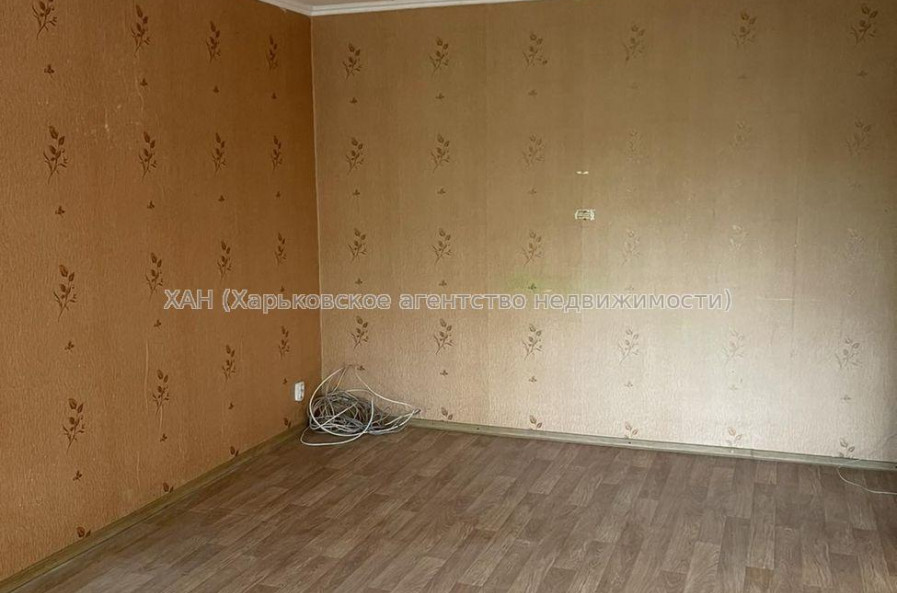 Продам квартиру, Гвардейцев Широнинцев ул. , 1 кім., 33 м², косметический ремонт 