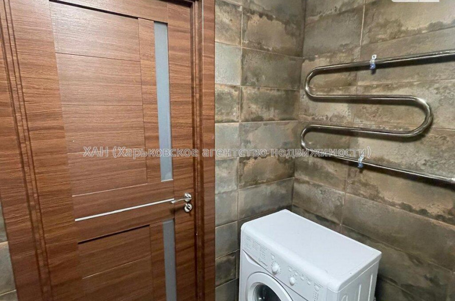 Продам квартиру, Космическая ул. , 2 кім., 56 м², капитальный ремонт 