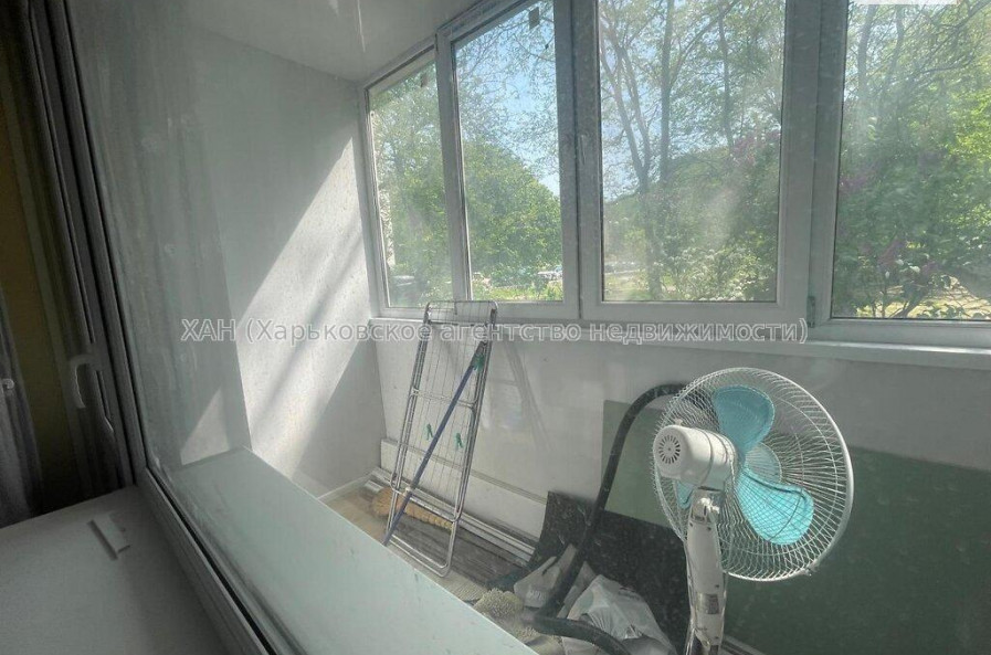 Продам квартиру, Космическая ул. , 2 кім., 56 м², капитальный ремонт 