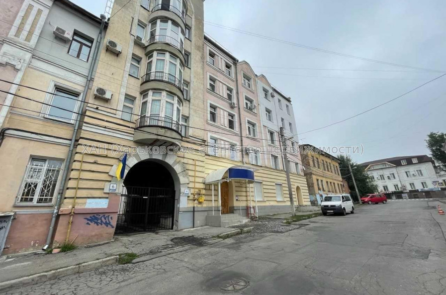 Продам квартиру, Кравцова пер. , 1  ком., 38.60 м², евроремонт 