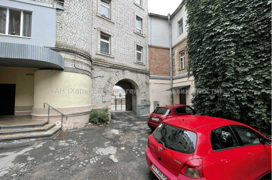 Продам квартиру, Кравцова пер. , 1  ком., 38.60 м², евроремонт 